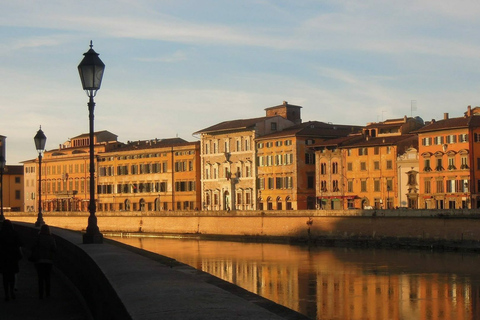 Pisa: tour guiado de 2,5 horas com torre inclinada e catedralPisa: tour guiado de 2 horas com torre inclinada e catedral