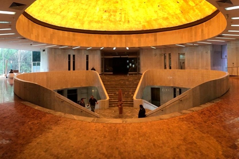 Meksyk: piesza wycieczka po nowoczesnej architekturzeMeksyk: piesza wycieczka po meksykańskiej architekturze XX wieku