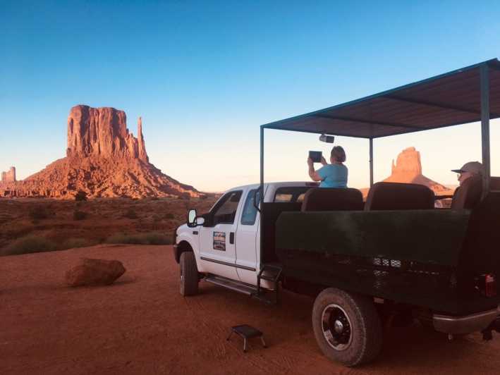 Monument Valley and Mystery Valley Full-Day Tour