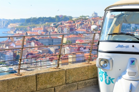 Porto : visite guidée du centre historique en tuk-tukExcursion au coucher du soleil