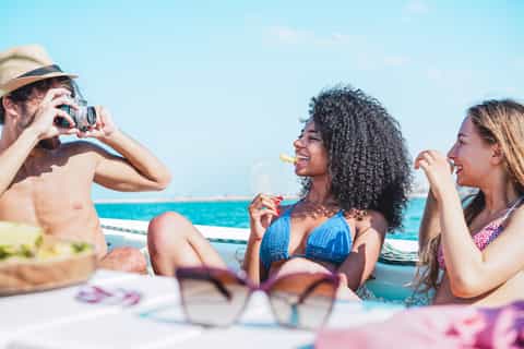 depuis ibiza croisière sur la plage en paddle et en plongée avec tuba