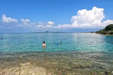 Okinawa: Private georgeous beach & snorkel tour