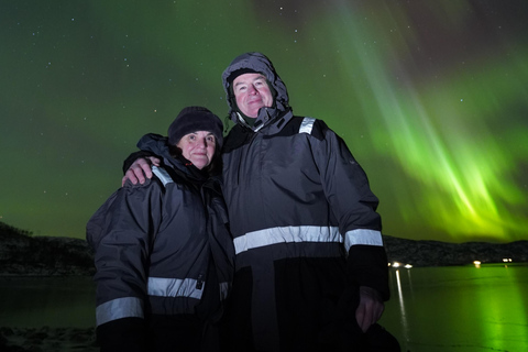 Tromsø: Northern Lights Tour – Unlimited Chase & Free Photos 6-8 Hours, Aurora chase, Comfortable bus, Photos included