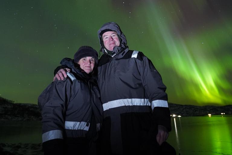 Tromsø: Northern Lights Tour – Unlimited Chase & Free Photos 6-8 Hours, Aurora chase, Comfortable bus, Photos included