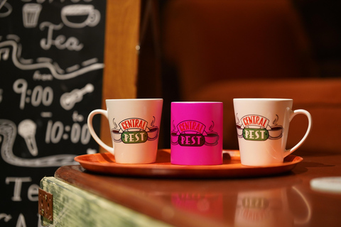 Budapest: 90s Sitcom Escape Room Adventure with Drinks