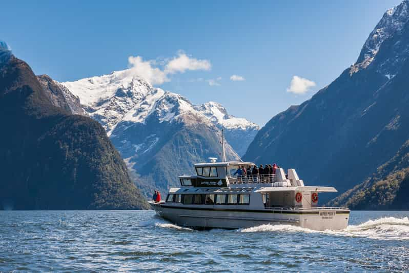 small group tour queenstown to milford sound