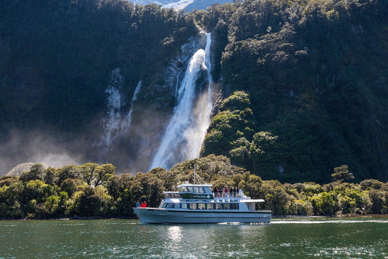 Milford Sound Small-Group Glass-Roof Tour from Queenstown Glass-Roof with a Fixed Wing Flyback