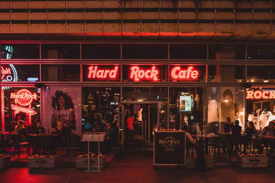 Warschau: Mittag- oder Abendessen im Hard Rock Cafe mit Einlass ohne Anstehen