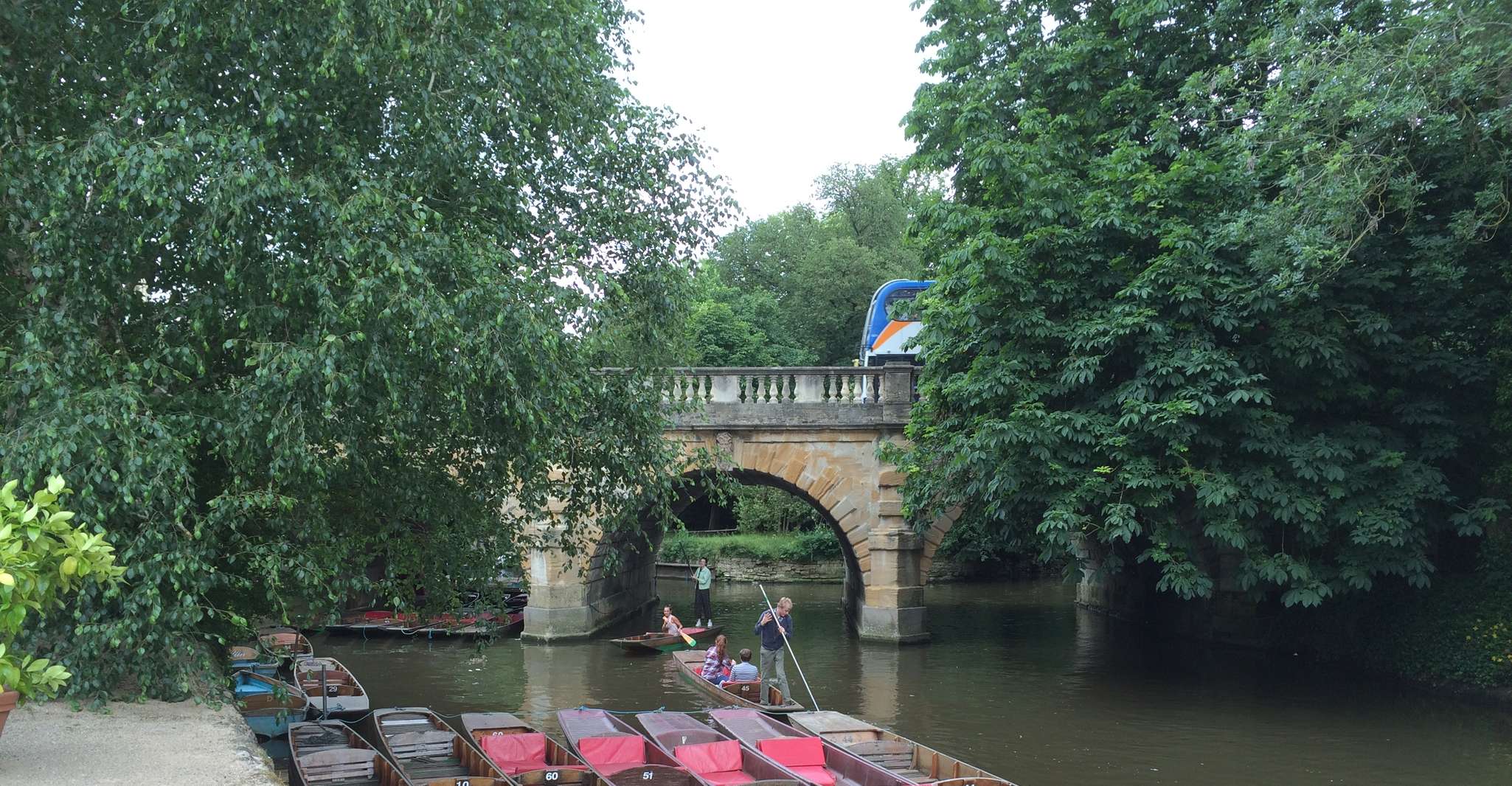 Oxford, Private City Tour & University Historical Highlights - Hizvo