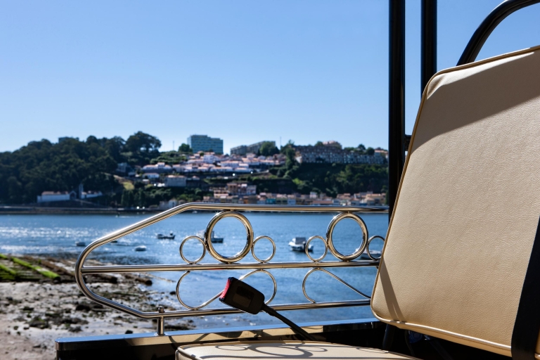 Porto : visite en tuk-tuk de la ville à l'océanVisite privée en portugais