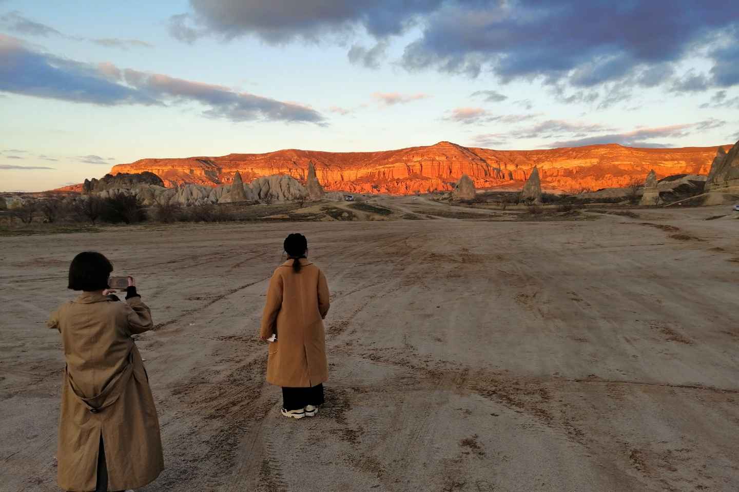 Cappadocia: Escursione di Mezza Giornata Valle Rossa e Rosa