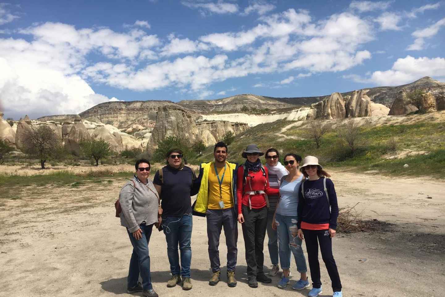 Cappadocia: Escursione di Mezza Giornata Valle Rossa e Rosa