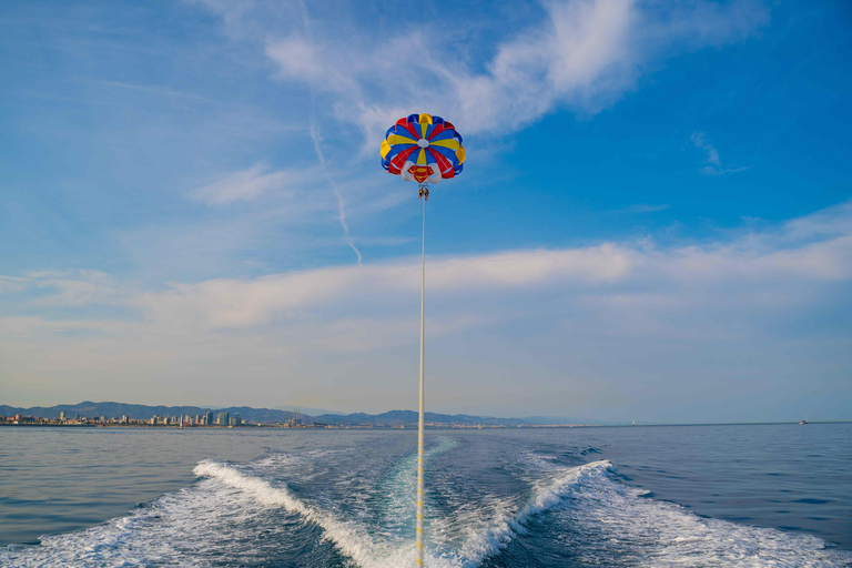 Barcelona: Parasailing magic flight and views above the sea