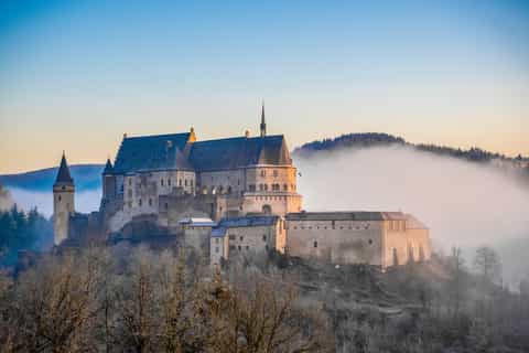 Luxembourg by: Hop On Hop Off Castles & Nature Day Tour