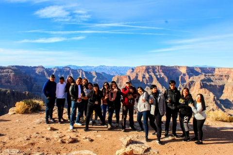Grand Canyon West Rim: Mała wycieczka grupowa z Las VegasWycieczka w małej grupie West Rim i wejście do Skywalk