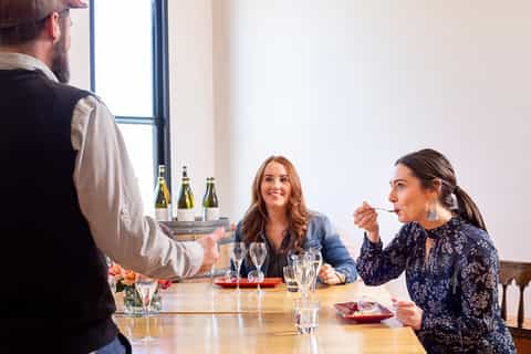 Victoria: Italian Wine Tasting and Picnic Experience