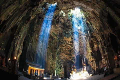 Da Nang: Lady Buddha, Monkey Mountain and Am Phu Cave Tour