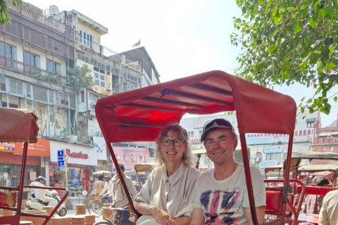 Mumbai: Guided Shopping Experience With Expert Female Guide Mumbai: All inclusive Full-Day Shopping Experience