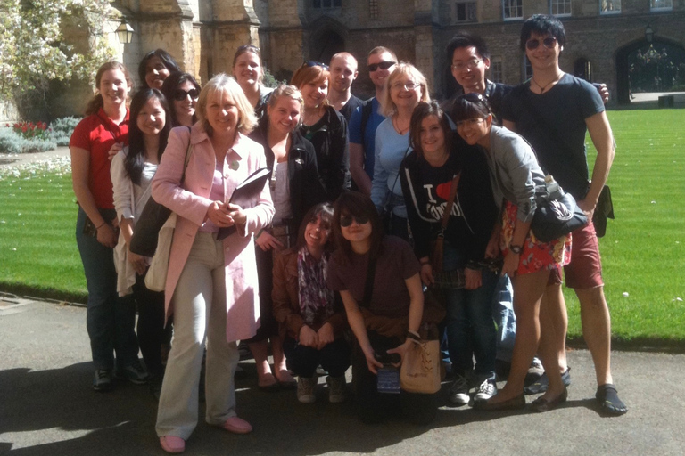 Oxford: Private City Tour & University Historical Highlights Guided Tour in English