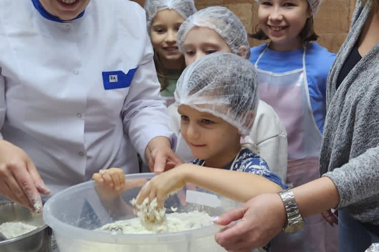 Batumi: Corso di cucina di Khachapuri da parte di un maestro locale