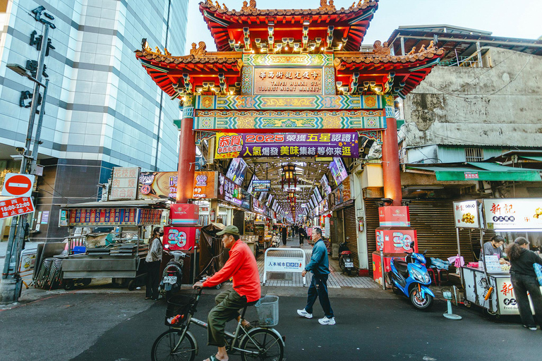 Taipei Tastes Food Tour with 12+ Tastings