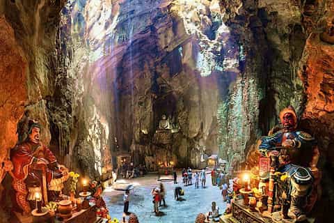 Da Nang: Lady Buddha, Monkey Mountain and Am Phu Cave Tour