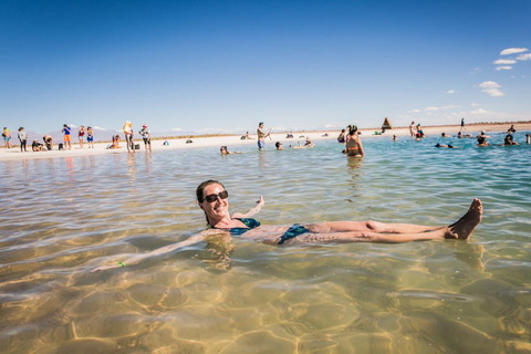 Desierto de Atacama: Refrescante Flotación en Laguna Cejar y Puesta de Sol