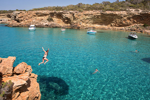 Ibiza: Rejs po plaży z paddleboardem, jedzeniem i napojamiIbiza: rejs po plażach, paddleboarding, przekąski i napoje