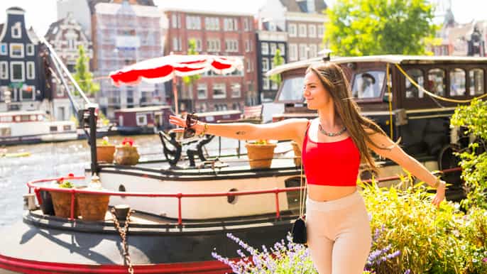 amsterdam instagram scenic photo spots moco museum tour
