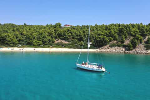 Halkidiki: Sailing Trip with Snacks & Drinks