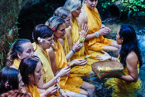 Bali: clase de yoga y ritual privado de agua de un día completo