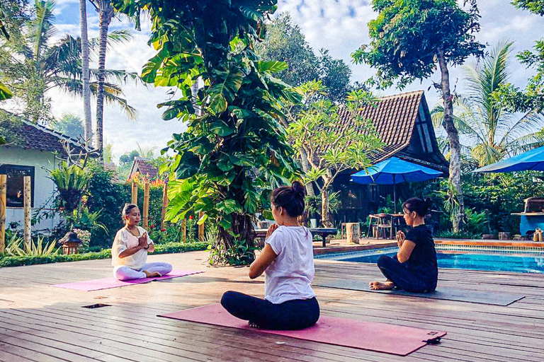 Bali: Ritual privado de dia inteiro no templo da água e aula de ioga