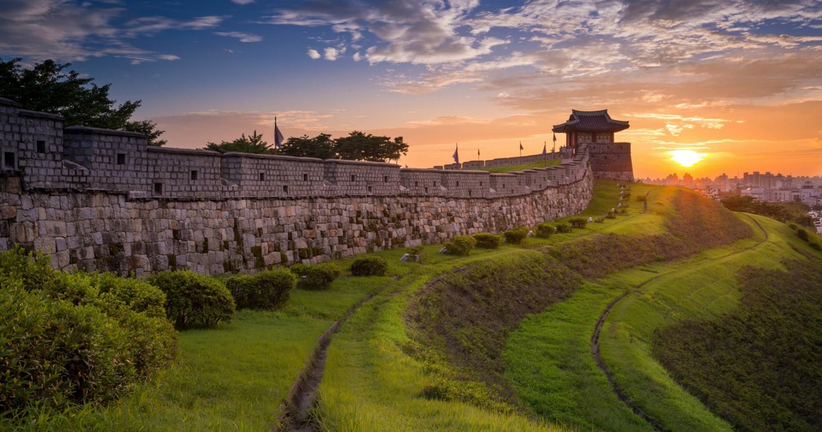 Fra Seoul Aftentur Til Unesco Suwon Hwaseong F Stningen Getyourguide