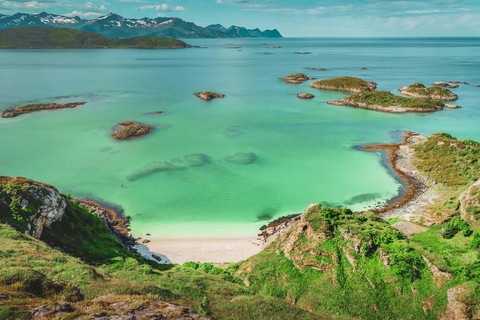 Tromsø: Sommarøy Roundtrip Bus Transfer with Arctic Route