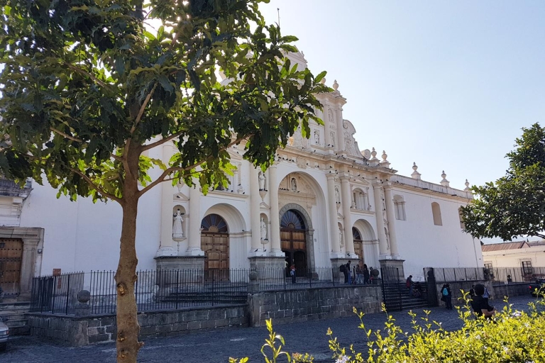 Ab Guatemala-Stadt: Morgen-Rundgang durch Antigua GuatemalaTour mit Abholung in Guatemala-Stadt