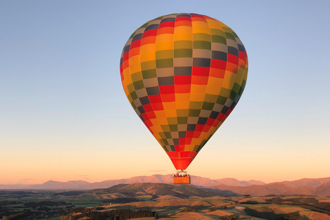 Canterbury Plains: Sunrise Hot Air Balloon Flight
