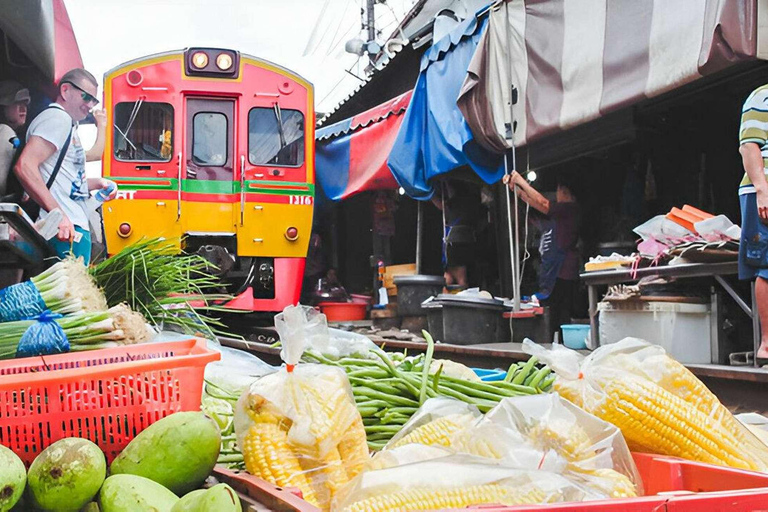 From Bangkok: Floating Market & Railway Market Private Tour
