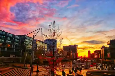 Hamburg: Speicherstadt, HafenCity and Elbphilharmonie Tour