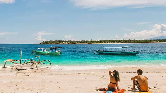 from lombok private gili islands trip w. glassbottom boat
