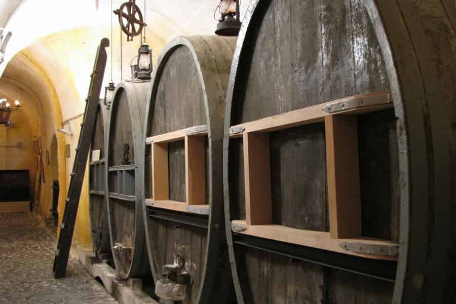 Vothonas: Weinmuseumsticket mit Verkostungen und Audioguide. Foto: GetYourGuide