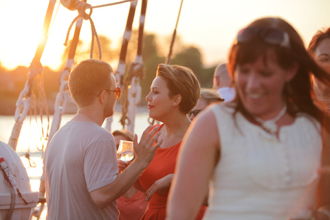 Oslo: Norwegian Lunch Cruise On The Fjord