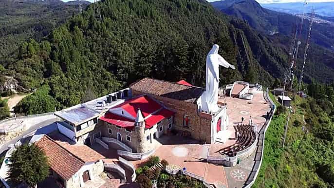 bogotá guadalupe hill hiking tour