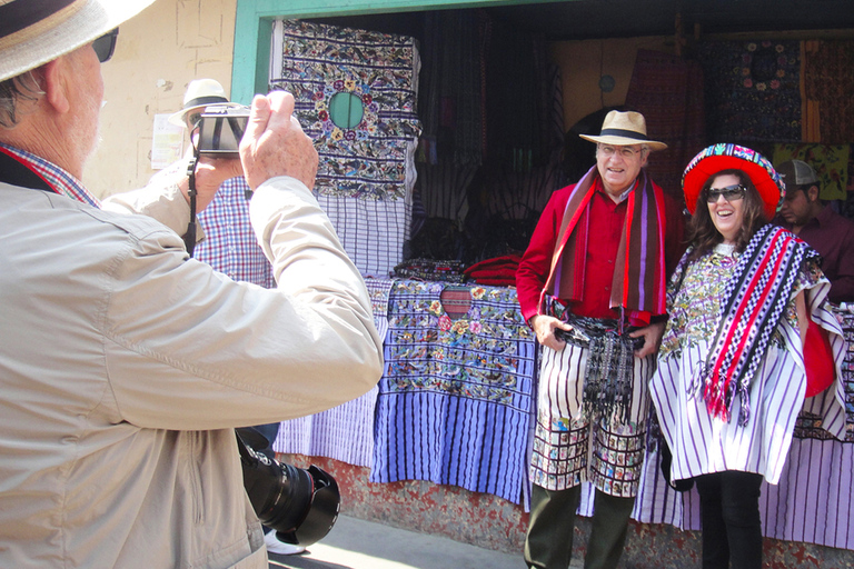 Ab Guatemala-Stadt: Tagestour zum Lago de AtitlánDer Atitlán-See und San Juan La Laguna von Guatemala-Stadt aus