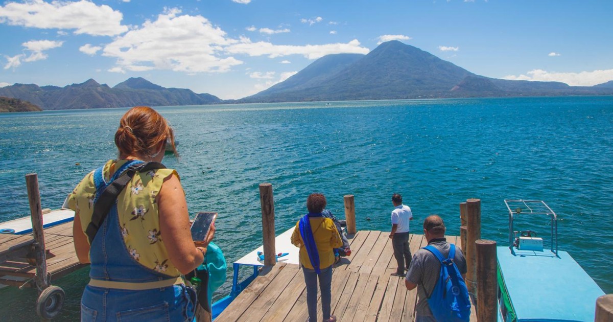 travel from guatemala city to lake atitlan
