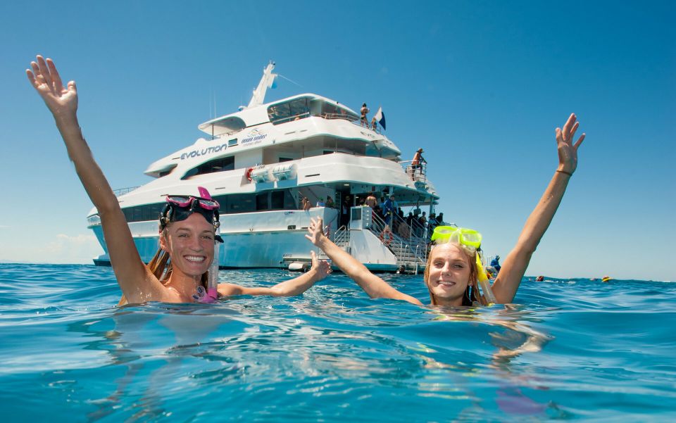 Cairns: Great Barrier Reef Cruise & Scenic Helicopter Flight | GetYourGuide