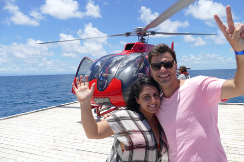 Crucero por la Gran Barrera de Coral exterior y vuelo panorámico en helicóptero