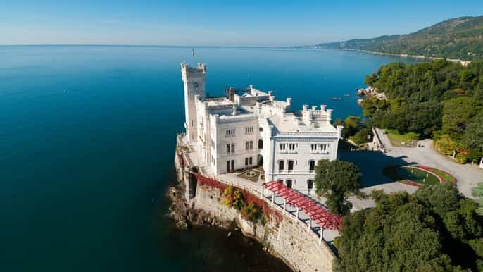 from koper halfday tour to trieste miramare castle