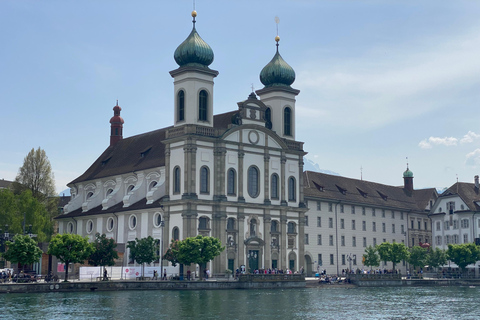 Att avslöja Luzern: Självguidad audiell stadsrundturAtt avslöja Luzern: Självguidad audiotur i staden