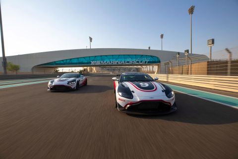 Yas Marina Circuit: rijervaring in Aston Martin GT4