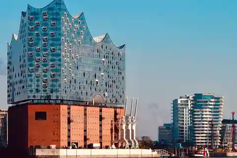 Hamburg: Private Tour UNESCO Speicherstadt and HafenCity